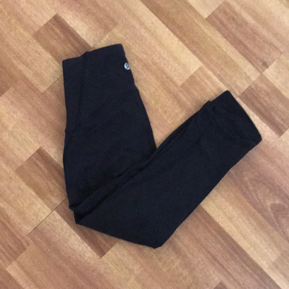 Lululemon cropped black leggings